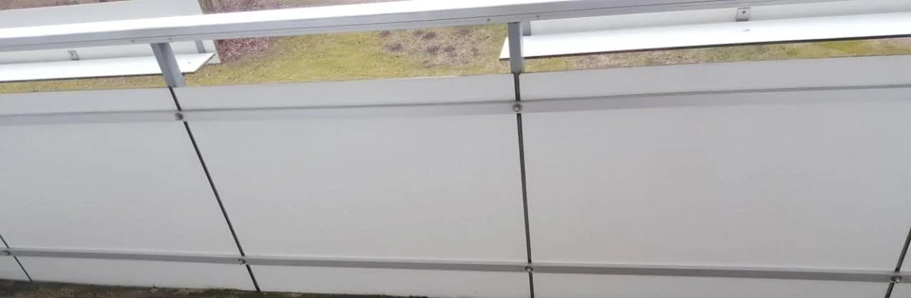 Gereinigtes Glasdach einer Terrassenüberdachung